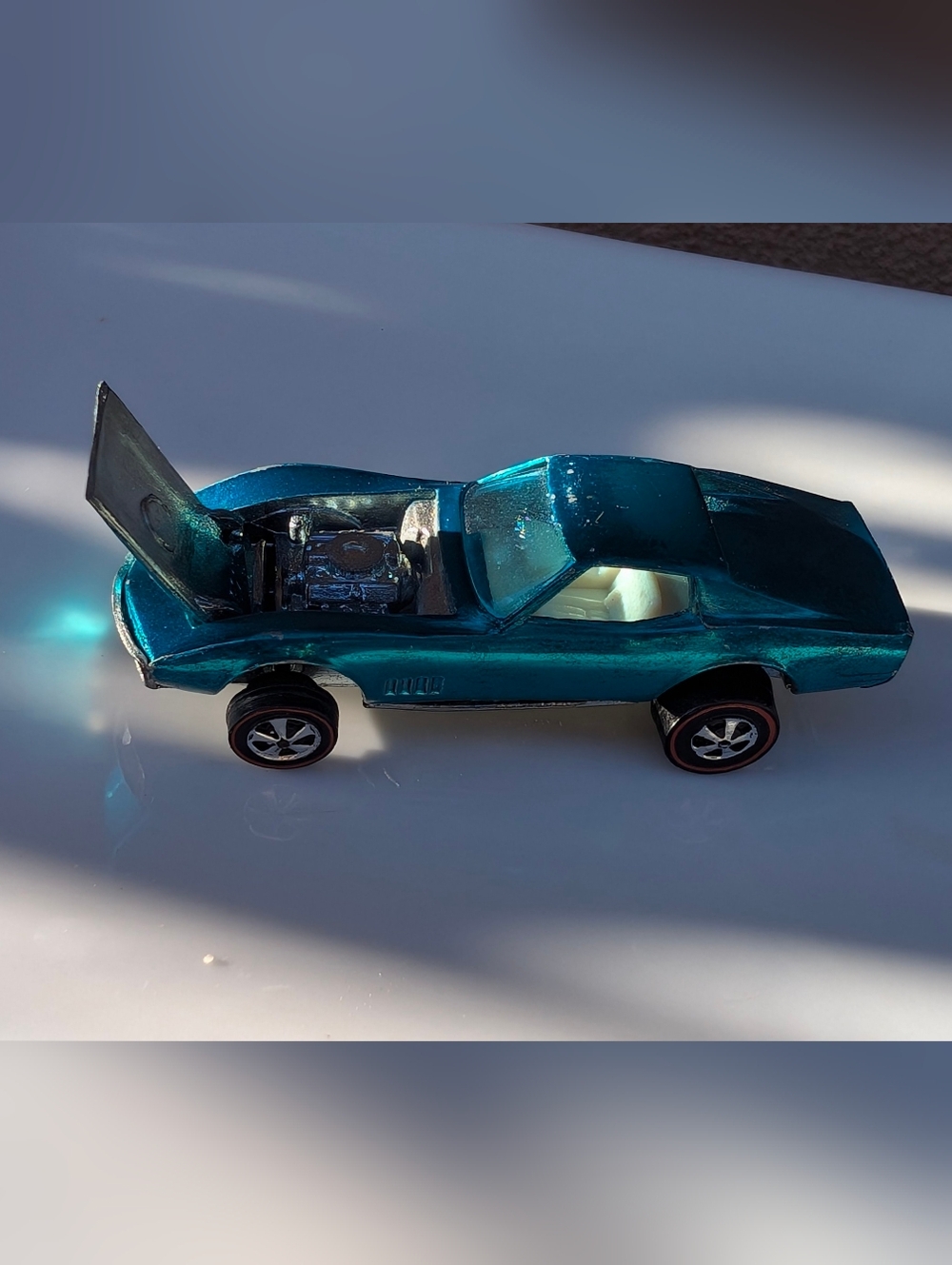 HOT WHEELS REDLINE CUSTOM CORVETTE Hong Kong AQUA WHITE INTERIOR 1968